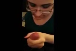 Padre encuentra a su hija durmiendo y se la coge videos porno descargar