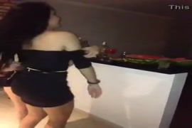 Videos de colegiala k sale llorando por polla enorme