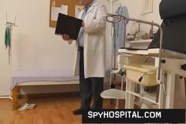 Bajar videos de viejitos masturvandoce con pene grande por youtube
