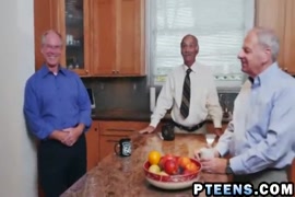 Xtube.com pajiando viejito