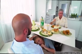 Videos porno xxx incesto padres e hijas camara oculta